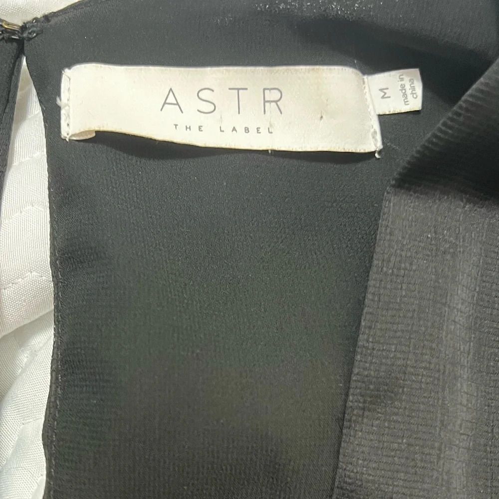 Astr Black Romper silky feeling medium v neck bow Anthropologie - Picture 14 of 16